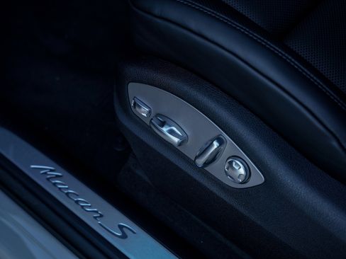 New 2026 Porsche Macan S image 17