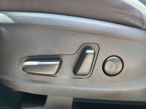 Used 2023 Hyundai Santa Fe SEL image 12