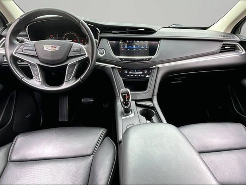 Used 2019 Cadillac XT5 Luxury AWD/4WD image 7