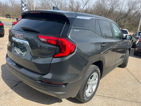 Used 2021 GMC Terrain SLE FWD image 5