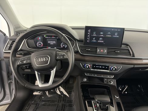 Used 2023 Audi Q5 2.0T Premium Plus AWD/4WD image 3
