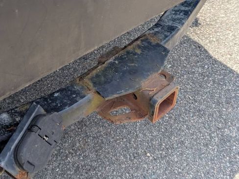 Used 2010 Ford F250 XL AWD/4WD image 12