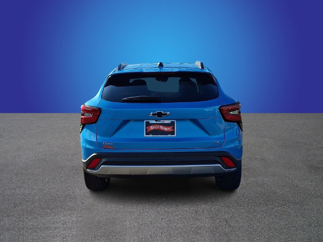 Used 2025 Chevrolet Trax LT w/ Driver Confidence Package FWD image 5