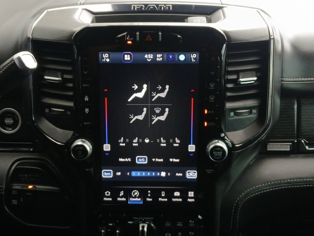 Used 2024 RAM 2500 Limited AWD/4WD image 4