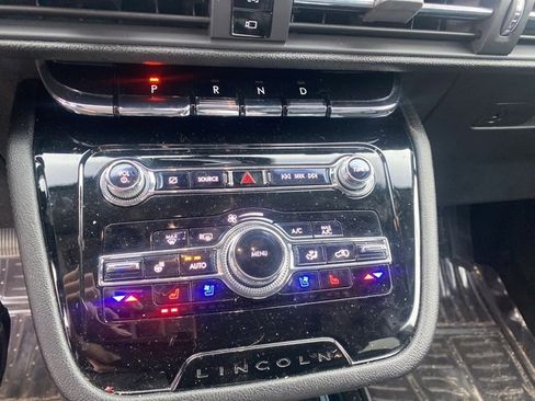 Used 2022 Lincoln Corsair Reserve w/ Equipment Group 201A image 11