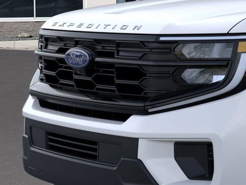 New 2025 Ford Expedition Max Active image 17