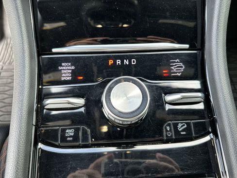 Used 2023 Jeep Grand Cherokee Summit AWD/4WD image 16