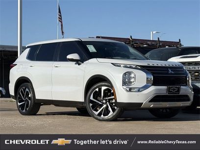 Used 2023 Mitsubishi Outlander SE