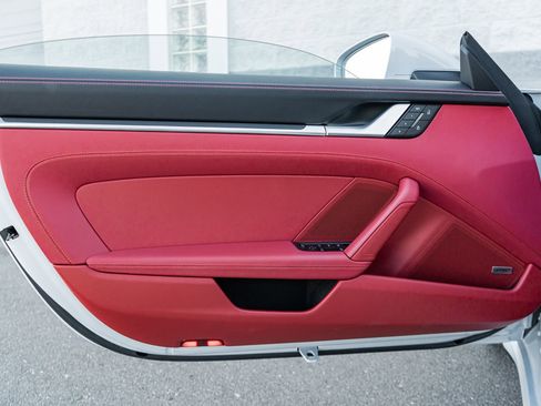 Used 2025 Porsche 911 Carrera GTS image 24