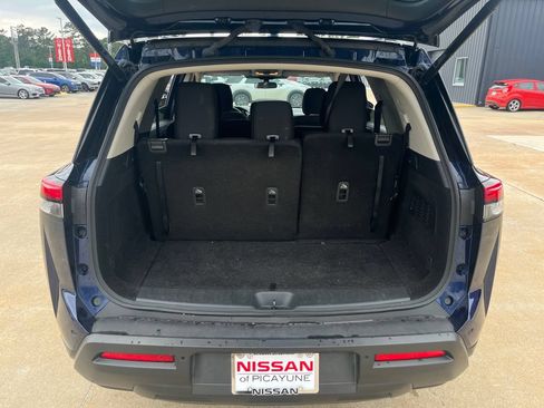 Used 2025 Nissan Pathfinder SV AWD/4WD image 27