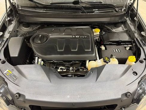Used 2021 Jeep Cherokee Limited AWD/4WD image 19