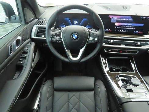 Certified 2024 BMW X5 xDrive40i w/ Premium Package image 10