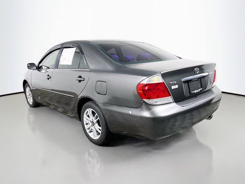 Used 2005 Toyota Camry LE image 8