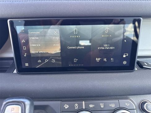 Used 2020 Land Rover Defender 110 SE image 17