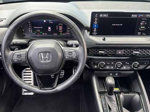Used 2025 Honda Accord Sport image 11