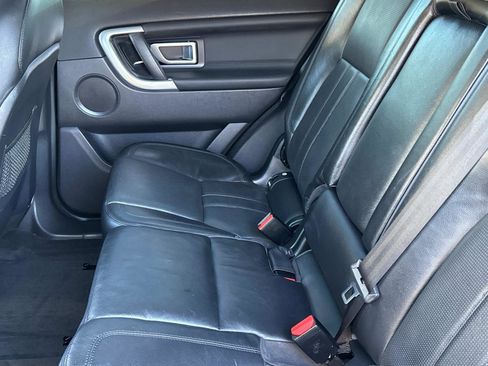 Used 2017 Land Rover Discovery Sport HSE image 13