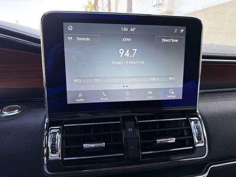 Used 2020 Lincoln Navigator L Reserve w/ Luxury Package image 23