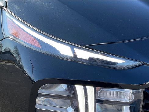 Used 2023 Hyundai Santa Fe SEL image 32