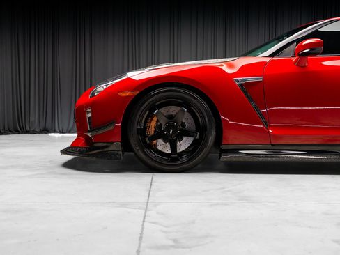 Used 2020 Nissan GT-R Premium w/ Premium Interior Package AWD/4WD image 28