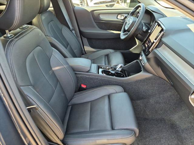 Used 2026 Volvo XC40 B5 Plus AWD/4WD image 27
