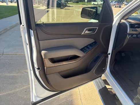 Used 2019 GMC Yukon XL Denali w/ Denali Ultimate Package AWD/4WD image 11