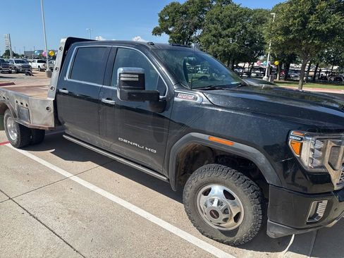 Used 2023 GMC Sierra 3500 Denali w/ Denali Ultimate Package AWD/4WD image 2