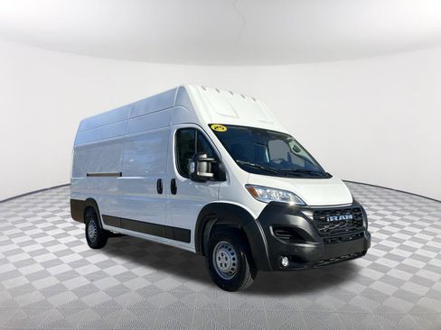 Used 2025 RAM ProMaster 3500 w/ Safety Group image 4