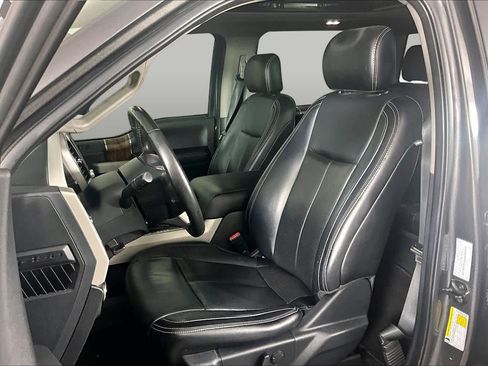 Used 2019 Ford F150 Lariat w/ Equipment Group 501A Mid RWD image 8