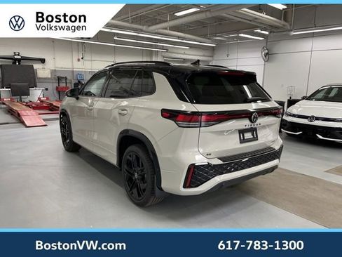 New 2026 Volkswagen Tiguan SE R-Line AWD/4WD image 2