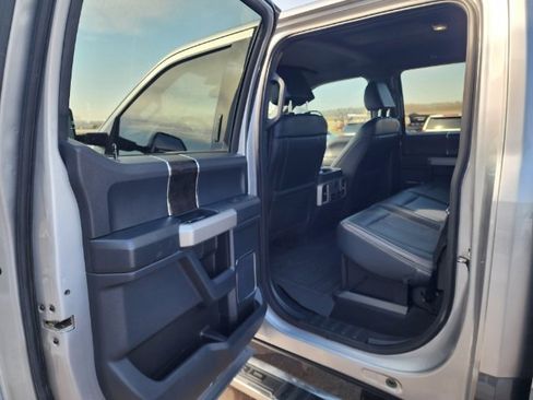 Used 2022 Ford F250 Lariat w/ Chrome Package image 20
