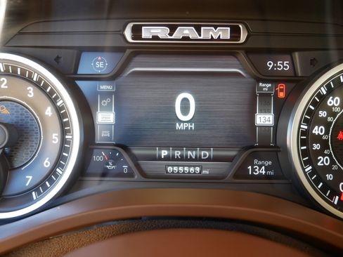 Used 2019 RAM 1500 Laramie image 21