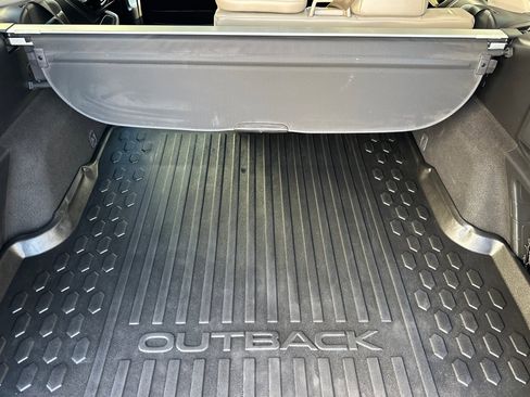 Used 2024 Subaru Outback Limited image 16