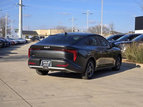 New 2026 Kia K4 LXS image 4