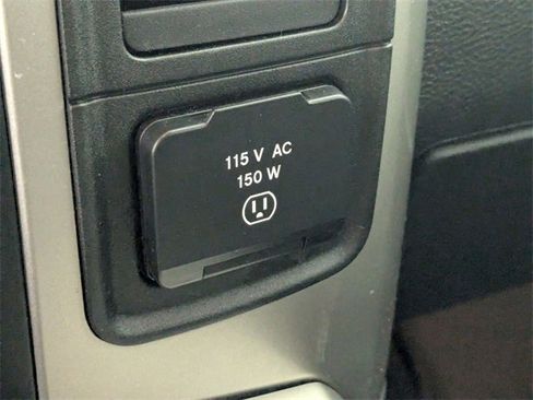 Used 2017 RAM 1500 Big Horn image 23