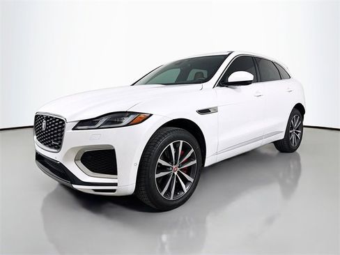 Used 2024 Jaguar F-PACE R-Dynamic S image 1
