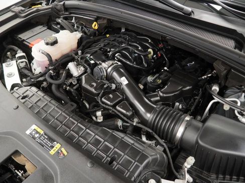 Certified 2025 Jeep Grand Cherokee Altitude image 52