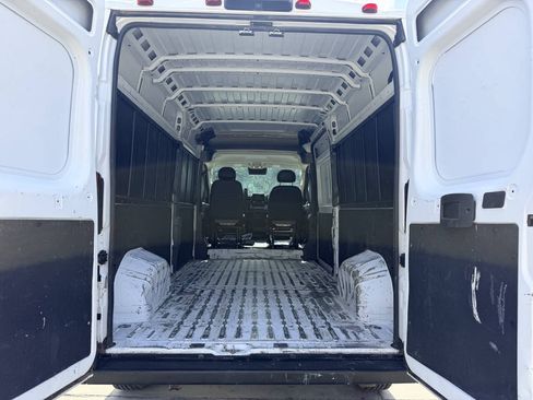Used 2023 RAM ProMaster 2500 FWD image 8