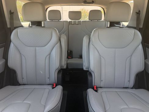 Used 2025 Hyundai Palisade SEL AWD/4WD image 42