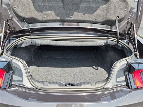 Used 2024 Ford Mustang Convertible RWD image 6