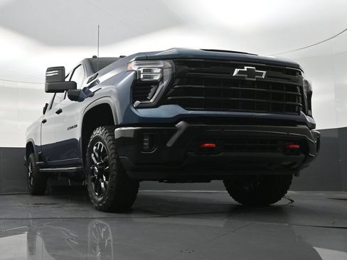 Used 2026 Chevrolet Silverado 2500 LT w/ Trail Boss Package AWD/4WD image 30