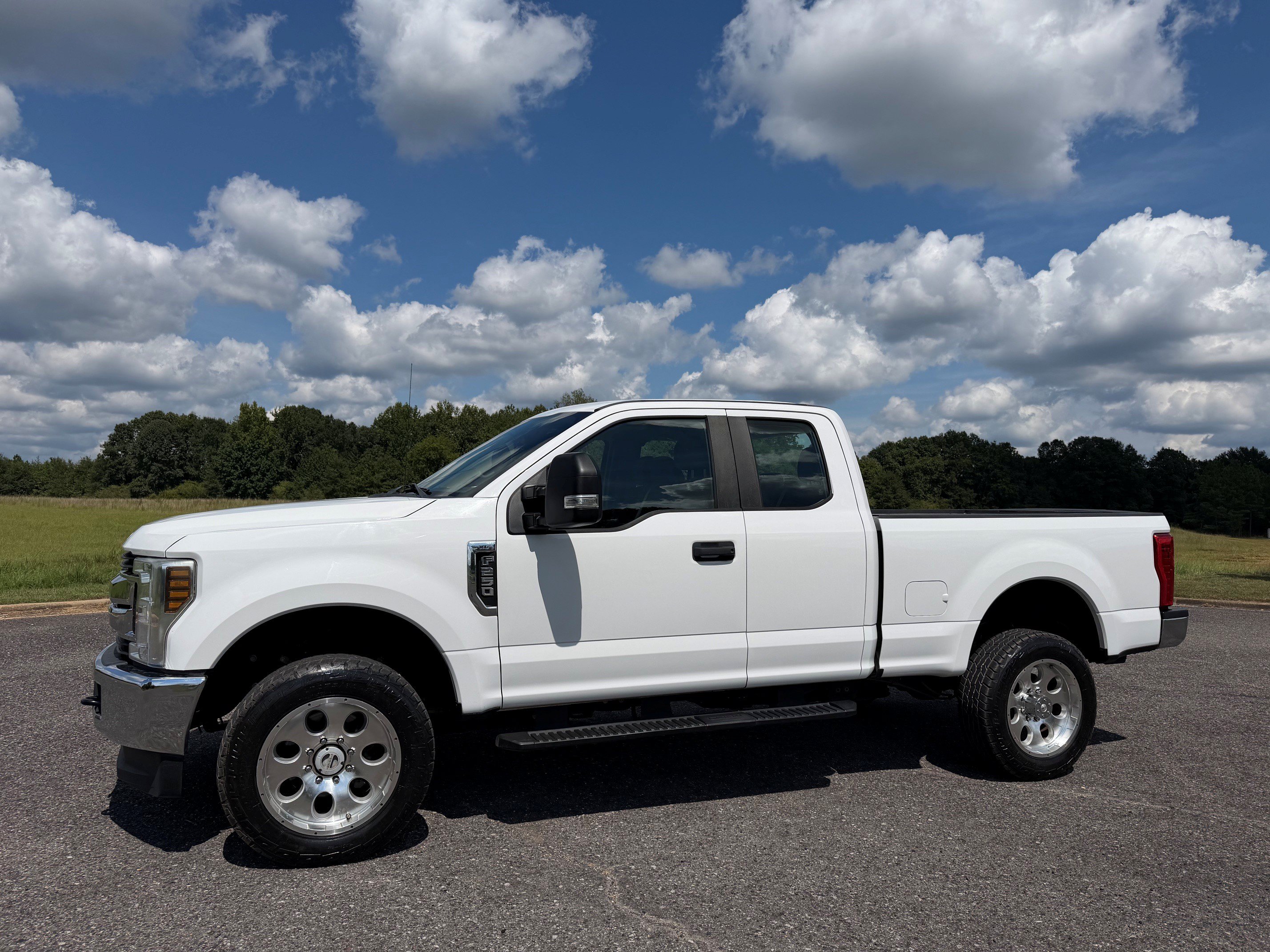 Used 2019 Ford F250 XL w/ XL Value Package AWD/4WD image 1