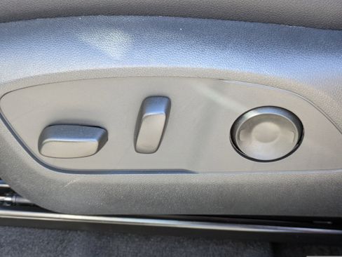 New 2026 Chevrolet Traverse LT image 14