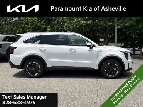 New 2026 Kia Sorento S w/ S Panoramic Sunroof Package FWD image 6