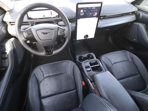 Certified 2025 Ford Mustang Mach-E Premium AWD/4WD image 6
