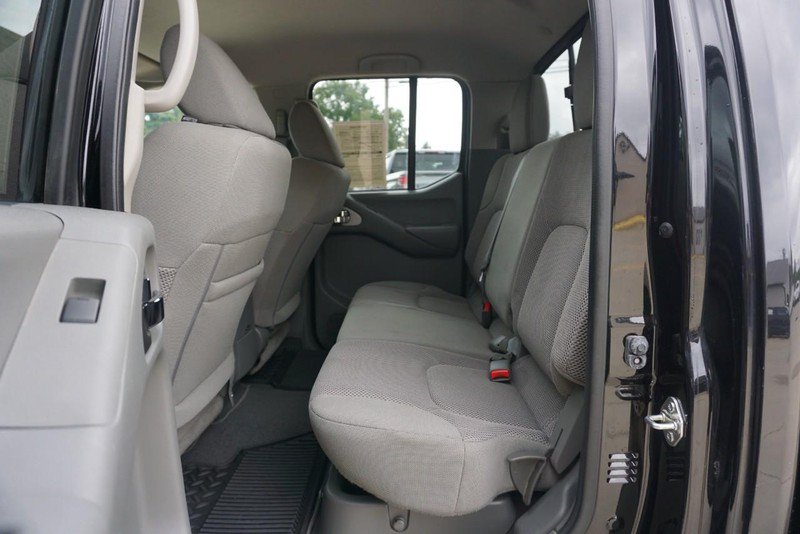 Used 2020 Nissan Frontier SV AWD/4WD image 23