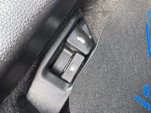 Used 2026 Toyota Corolla LE FWD image 19