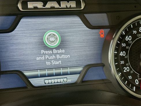 Used 2024 RAM 2500 Laramie image 19