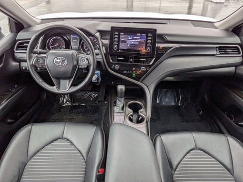 Used 2024 Toyota Camry SE image 15