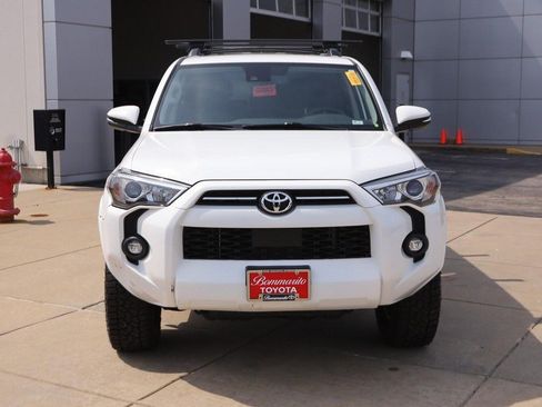 Certified 2022 Toyota 4Runner SR5 Premium w/ Moonroof Package AWD/4WD image 4