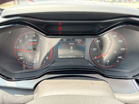 Certified 2025 Chevrolet Trax RS w/ Driver Confidence Package FWD image 15